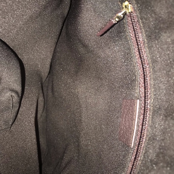 🚨SOLD🚨Authentic Gucci Monogram crossbody - Picture 4 of 8